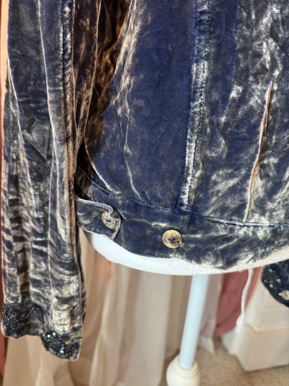 Citron Crushed Velvet Button-Front blouse in Navy - Picture 5 of 6